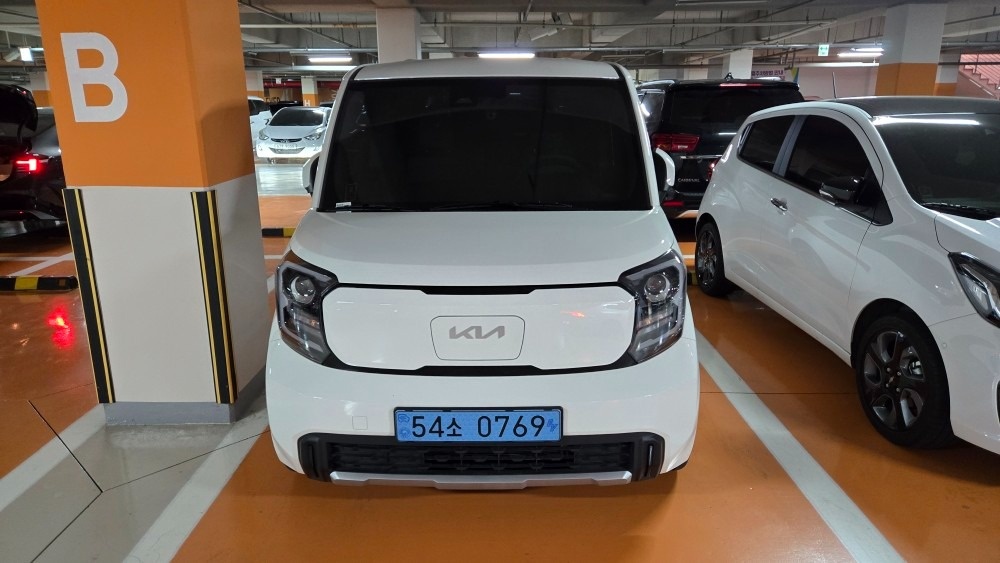 더 뉴 레이 PE2 TAM BEV(35.2 kWh) FWD 에어(205km) 매물 썸네일