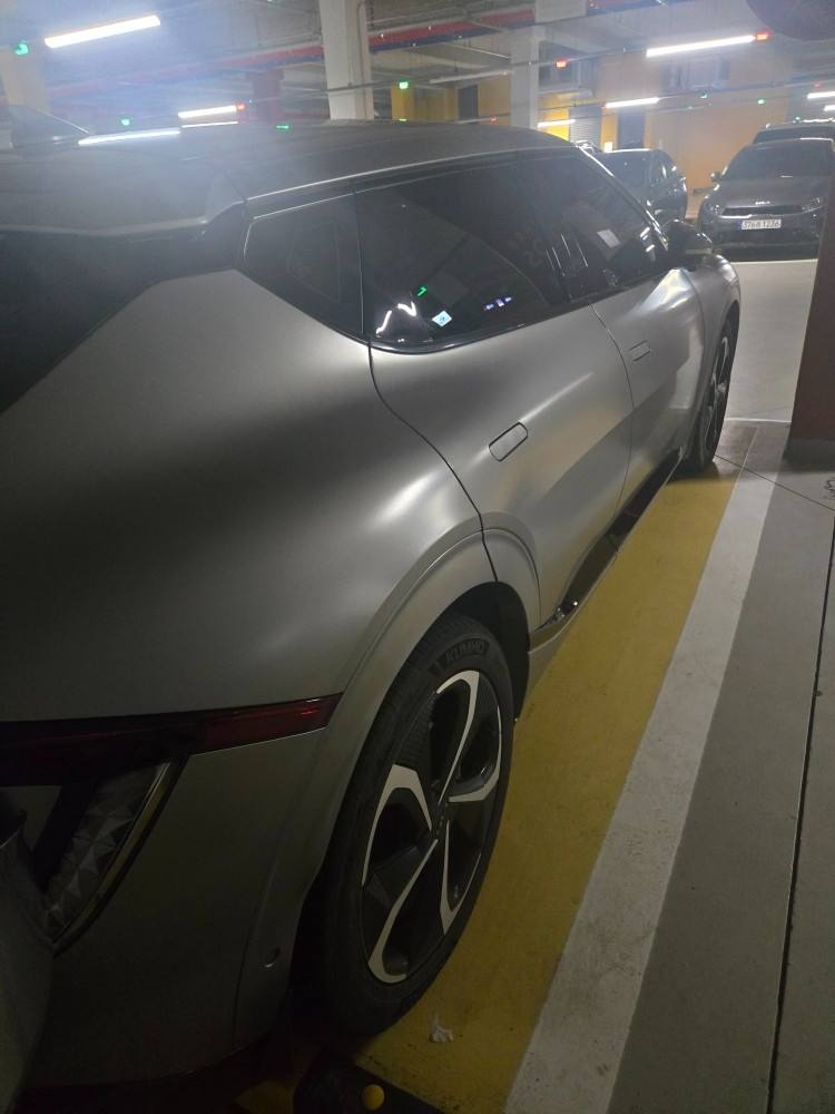 EV6 CV BEV(롱레인지/77.4kWh) RWD GT-Line(434km) 매물 썸네일