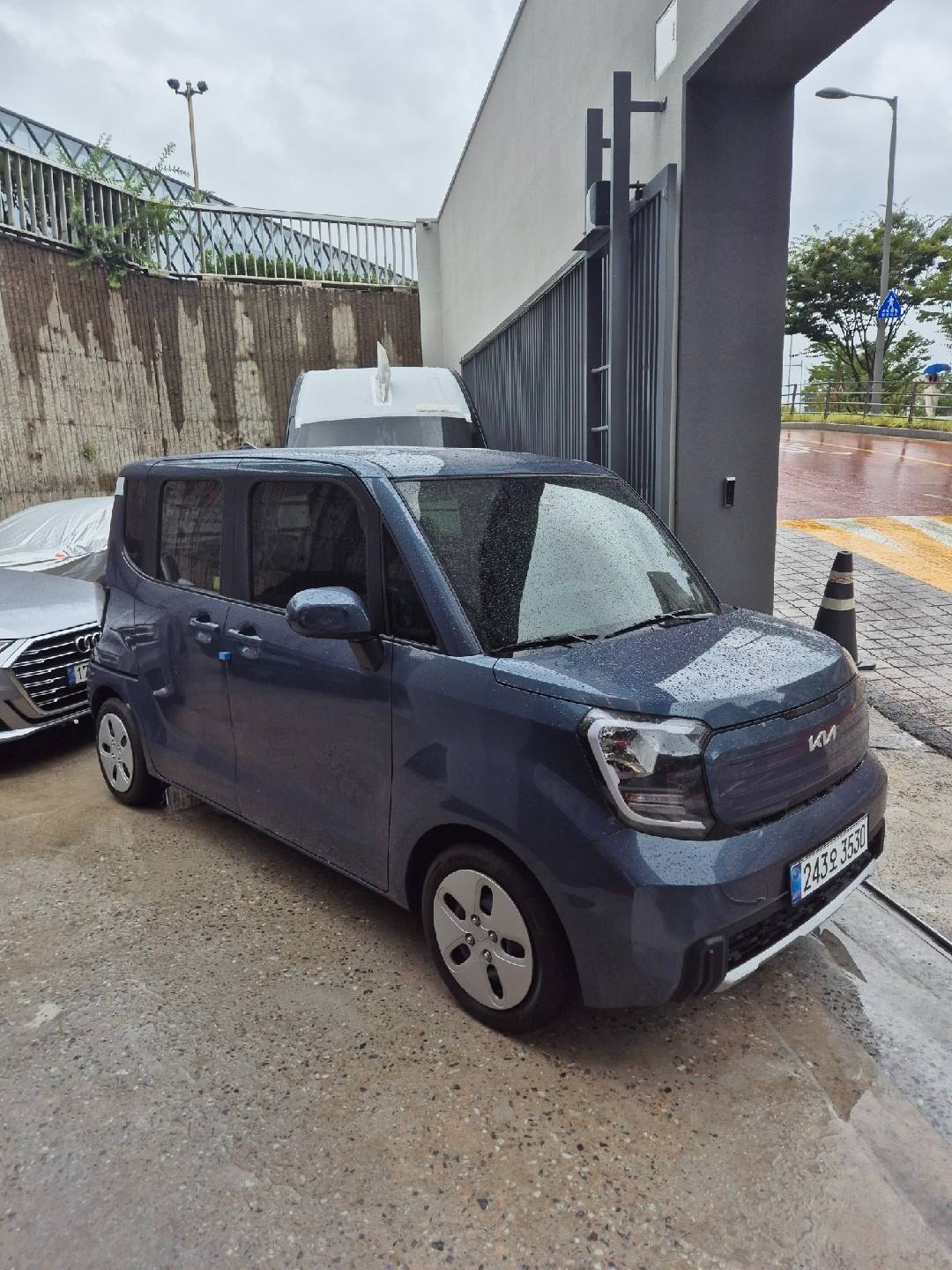 더 뉴 레이 PE2 TAM 1.0 (2인승 밴) FWD 프레스티지 스페셜/ 한국상인레이캠핑카 매물 썸네일