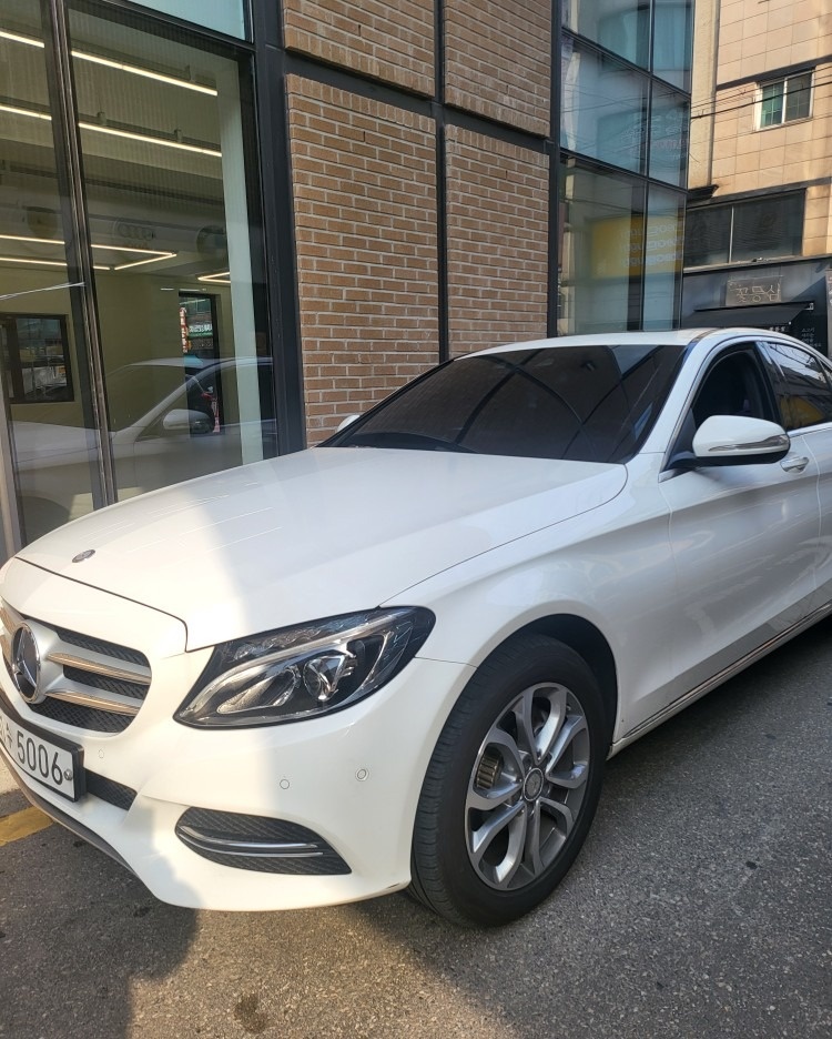 C 클래스 W205 C220 블루텍 (204마력) 매물 썸네일