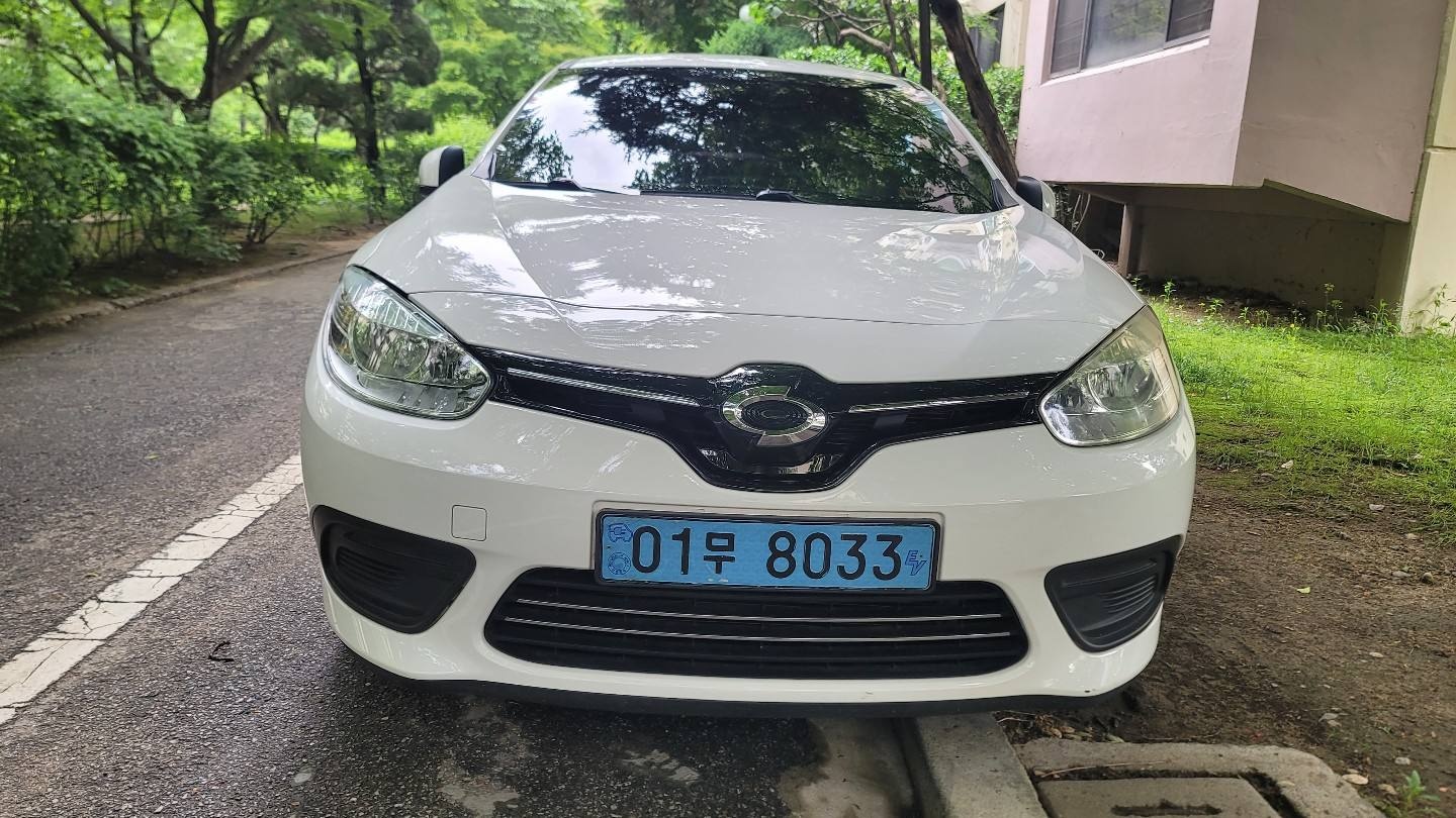 SM3 Z.E BEV(22kWh) FWD RE(135km) 매물 썸네일