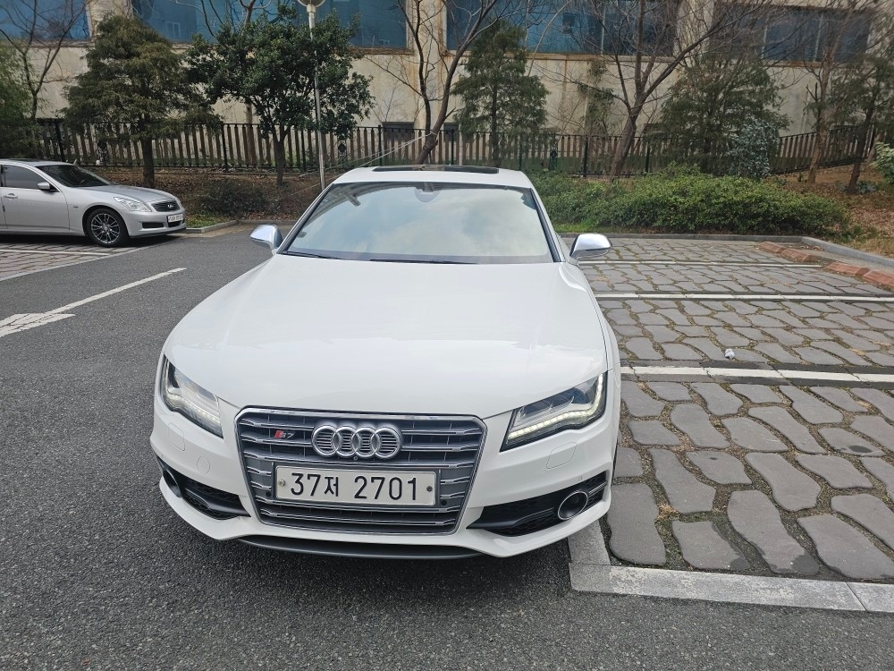 A7 Sportback 4G8 3.0 TFSI 콰트로 (310마력) 매물 썸네일