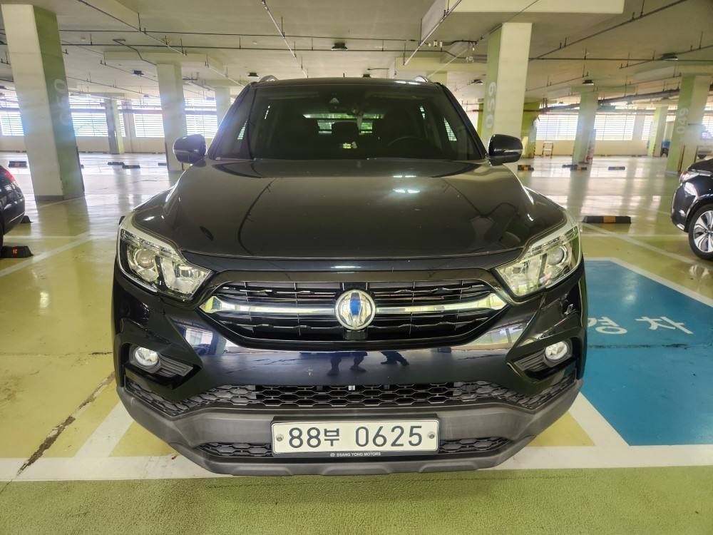 렉스턴 스포츠 Q200. G4 5인승(디젤 2.2) 4WD 프레스티지 매물 썸네일