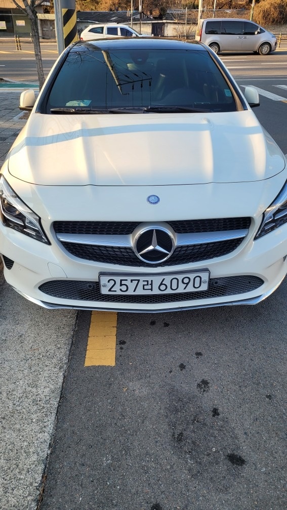 CLA 클래스 C117 CLA250 4Matic 전기형 (211마력) 매물 썸네일