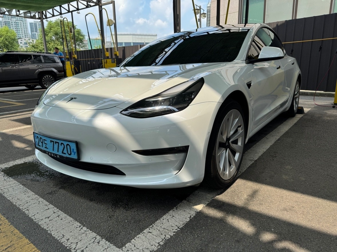 모델 3 BEV(75kWh) AWD 롱 레인지 매물 썸네일
