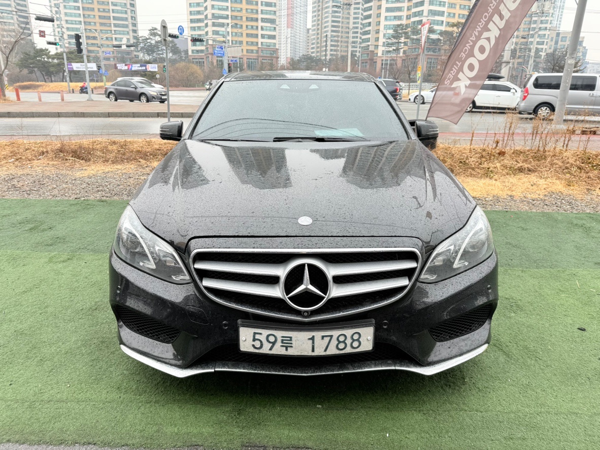 E 클래스 W212 E350 블루텍 4Matic 후기형 (258마력)아방가르드 매물 썸네일