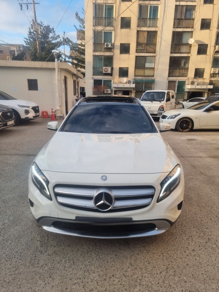 GLA X156 GLA200 CDI 4Matic 전기형 (136마력) 매물 썸네일