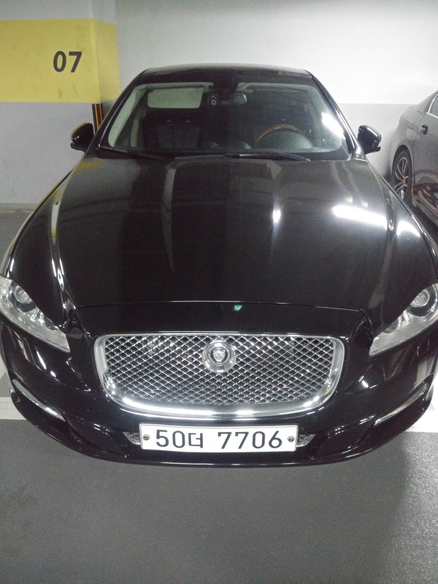 XJ X351 5.0 프리미엄 럭셔리 LWB 매물 썸네일