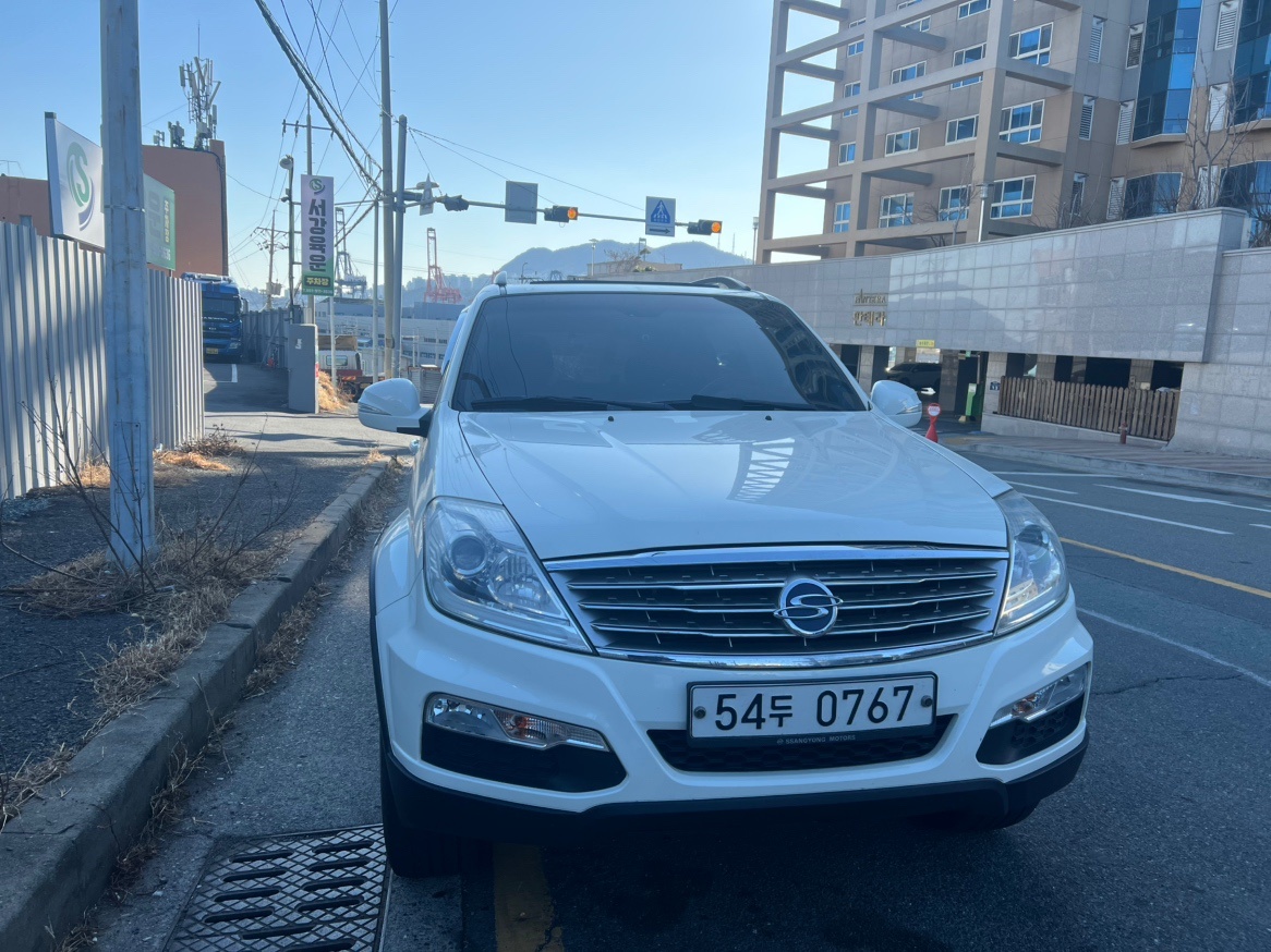 렉스턴 W Y200 7인승(RX7 2.0) 4WD 프레스티지 매물 썸네일