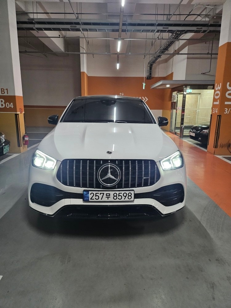 GLE 클래스 W167 GLE400 d 4Matic Coupe 전기형 (330마력) 매물 썸네�일