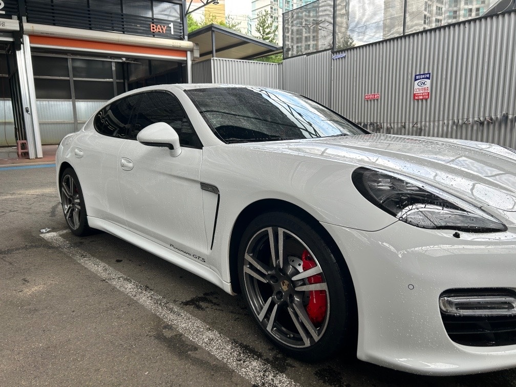 파나메라 970 4.8 GTS 매물 썸네일