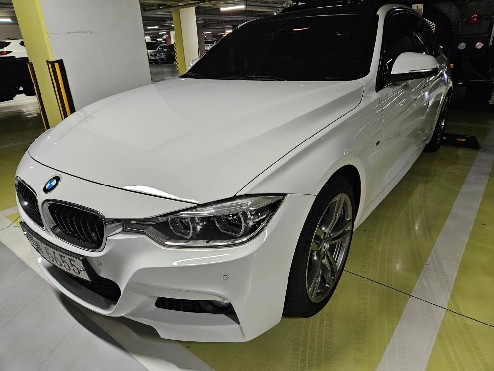 3시리즈 F30 320d 세단 후기형 (190마력) 매물 썸네일