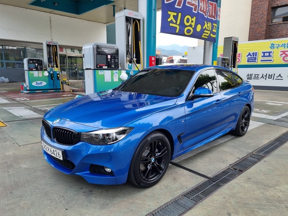 3시리즈 GT F34 GT 320d 페이스리프트 (190마력)M 스포츠 프리미엄 매물 썸네일