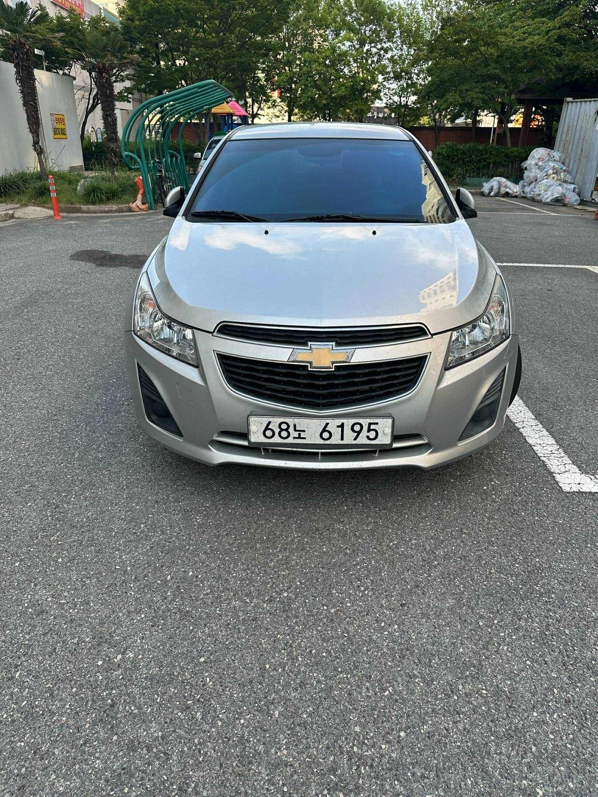 크루즈 J300 4도어 1.8 DOHC FWD (142마력) 매물 썸네일