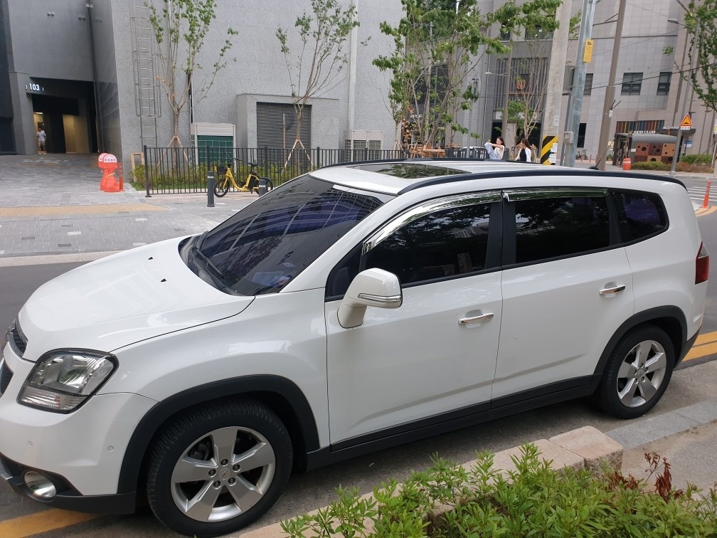 올란도 MPV7 7인승(2.0 LPi) FWD (140마력) 매물 썸네일