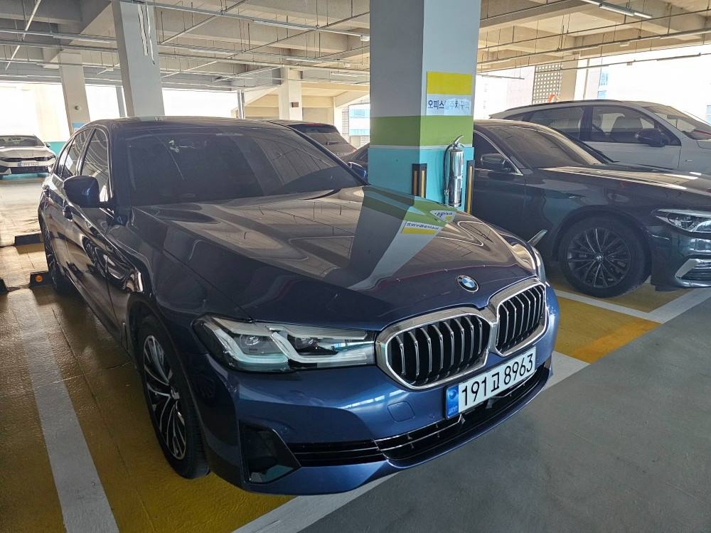 5시리즈 G30 530 i 후기형 (252마력)럭셔리 매물 썸네일