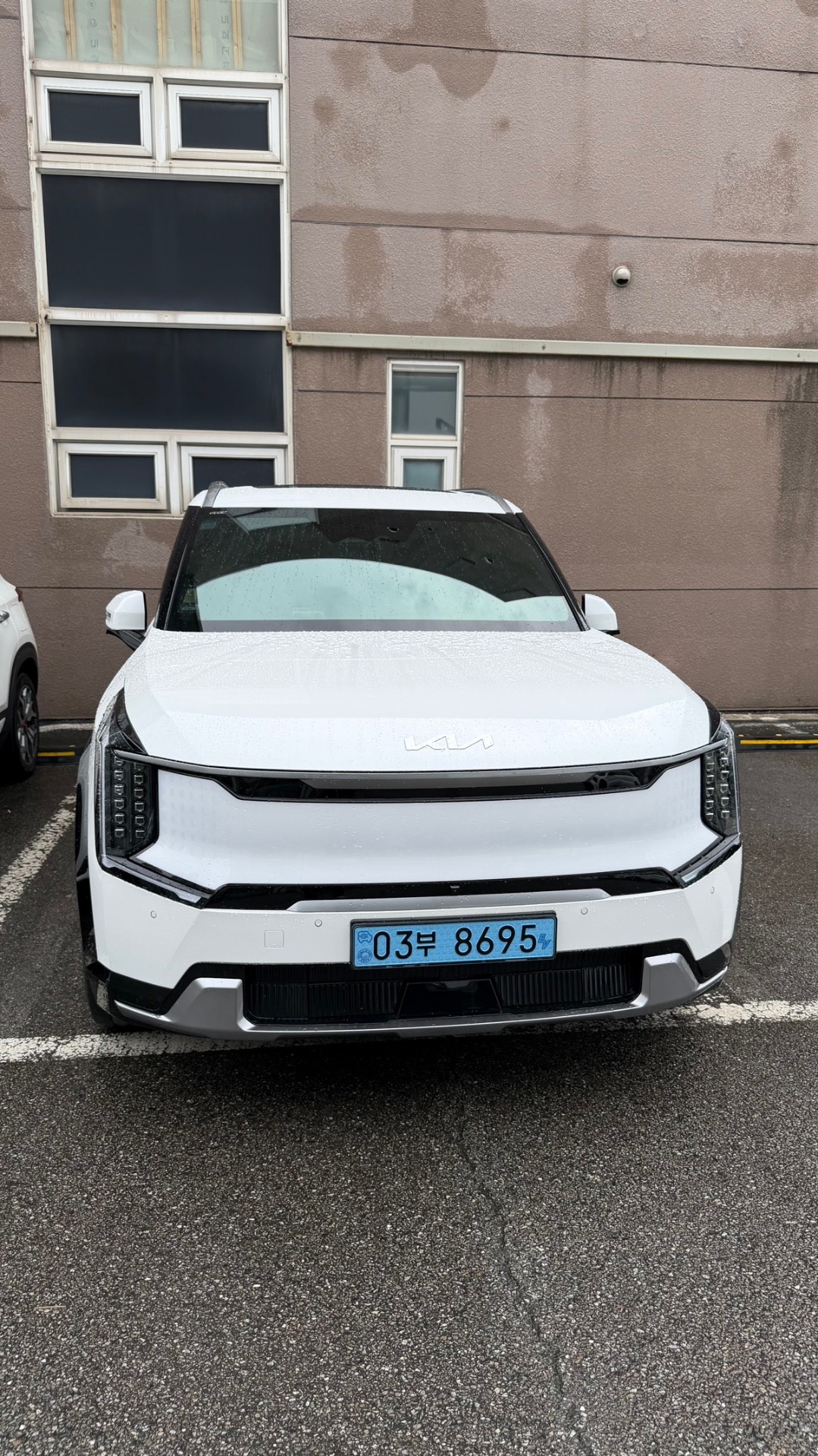 EV9 MV1 BEV(롱레인지/99.8kWh) 4WD 어스(6인승-릴렉션) 매물 썸네일