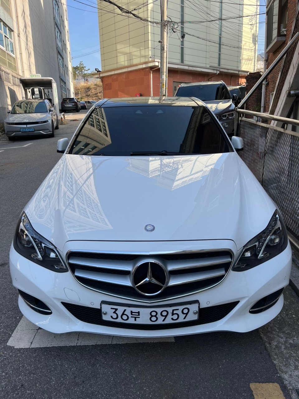 E 클래스 W212 E300 4Matic 후기형 (252마력)아방가르드 매물 썸네일