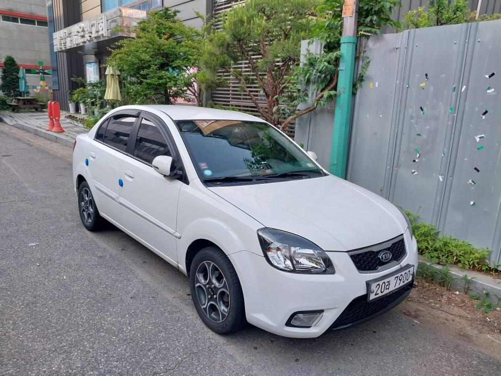 뉴 프라이드 JB 4DR 1.4(DOHC) LX 매물 썸네일