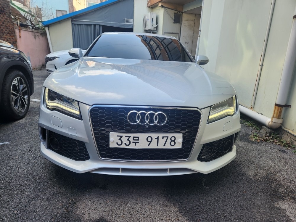 A7 Sportback 4G8 3.0 TFSI 콰트로 (310마력) 매물 썸네일