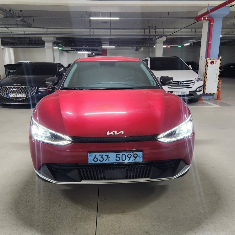 EV6 CV BEV(스탠다드/58.0kWh) RWD 라이트(370km) 매물 썸네일