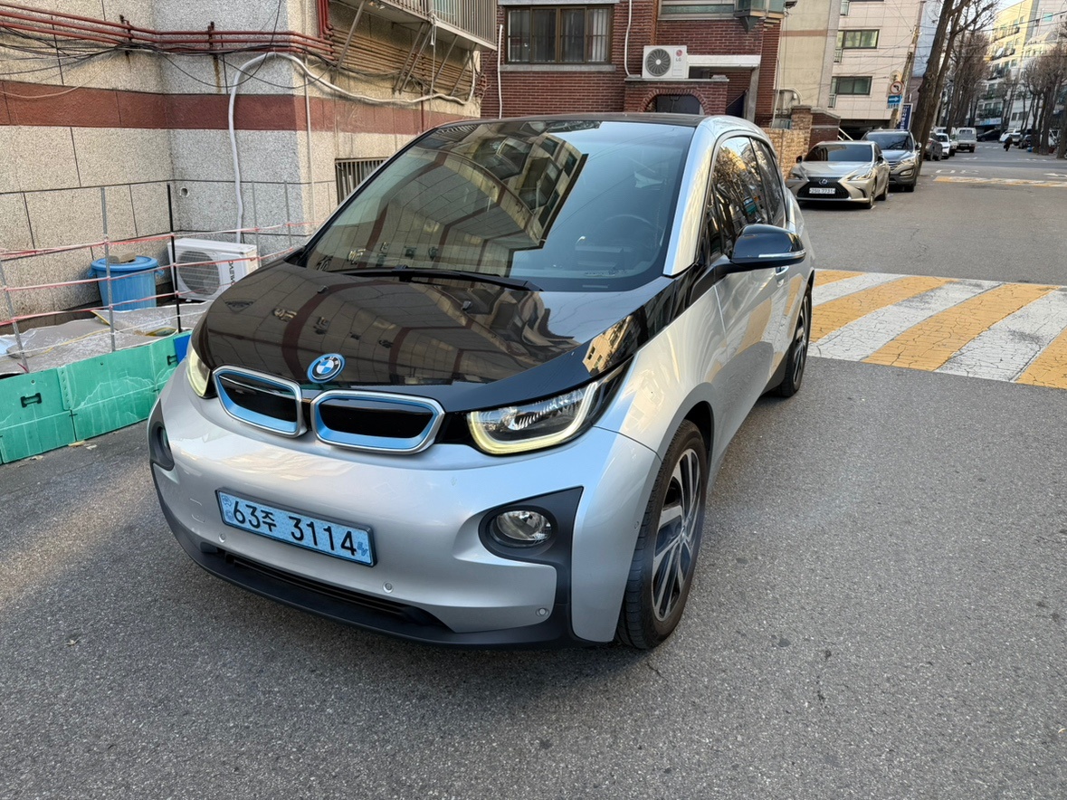 i3 IO1 BEV(22.6kWh) FWD (170마력) 매물 썸네일