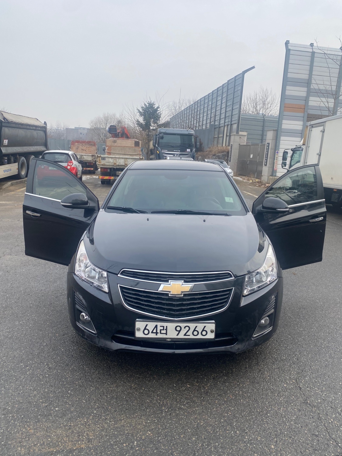 크루즈 J300 4도어 1.8 DOHC FWD LTZ+ 매물 썸네일