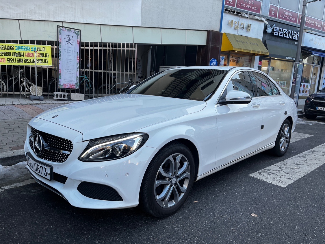 C 클래스 W205 C200 전기형 (211마력) 매물 썸네일