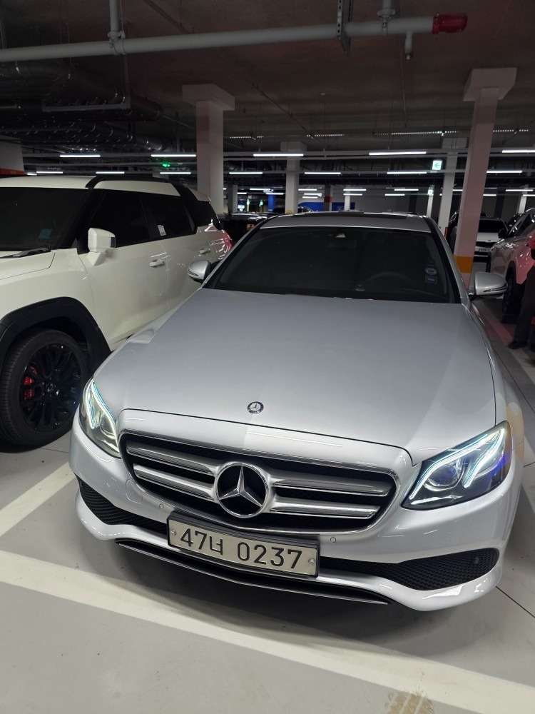 E 클래스 W213 E220 d 전기형 (163마력) 매물 썸네일