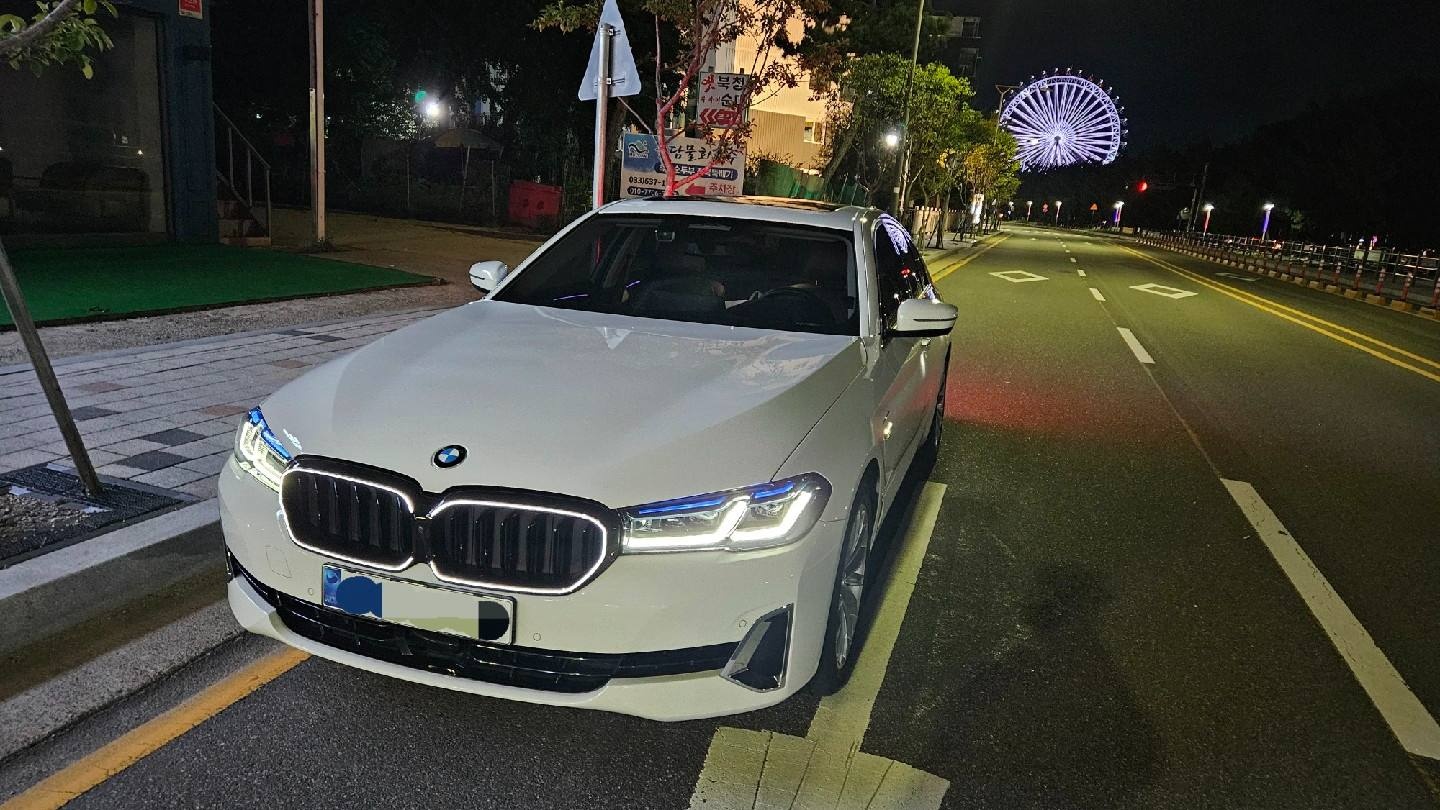 5시리즈 G30 530e 후기형 (292마력)럭셔리 매물 썸네일