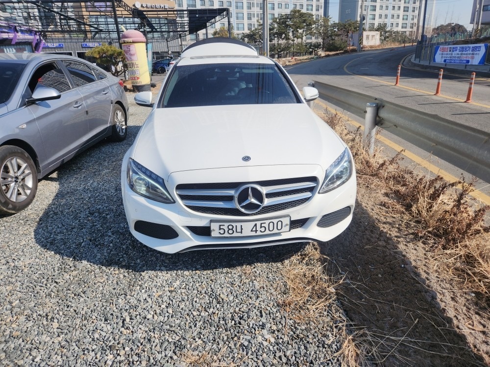 C 클래스 W205 C220 d (170마력) 매물 썸네일