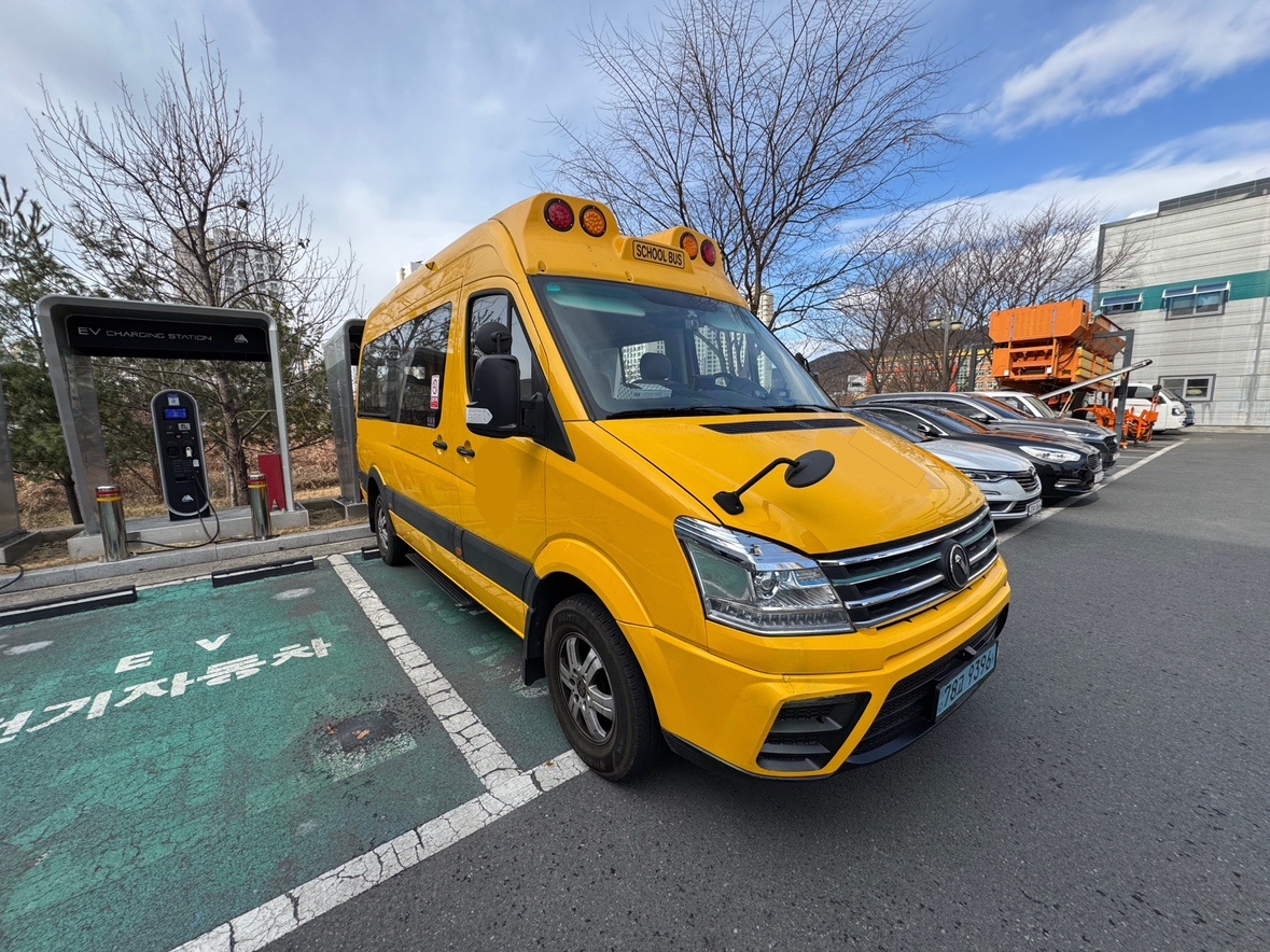 VBUS 60 전기(106 kWh) 15인승 매물 썸네일