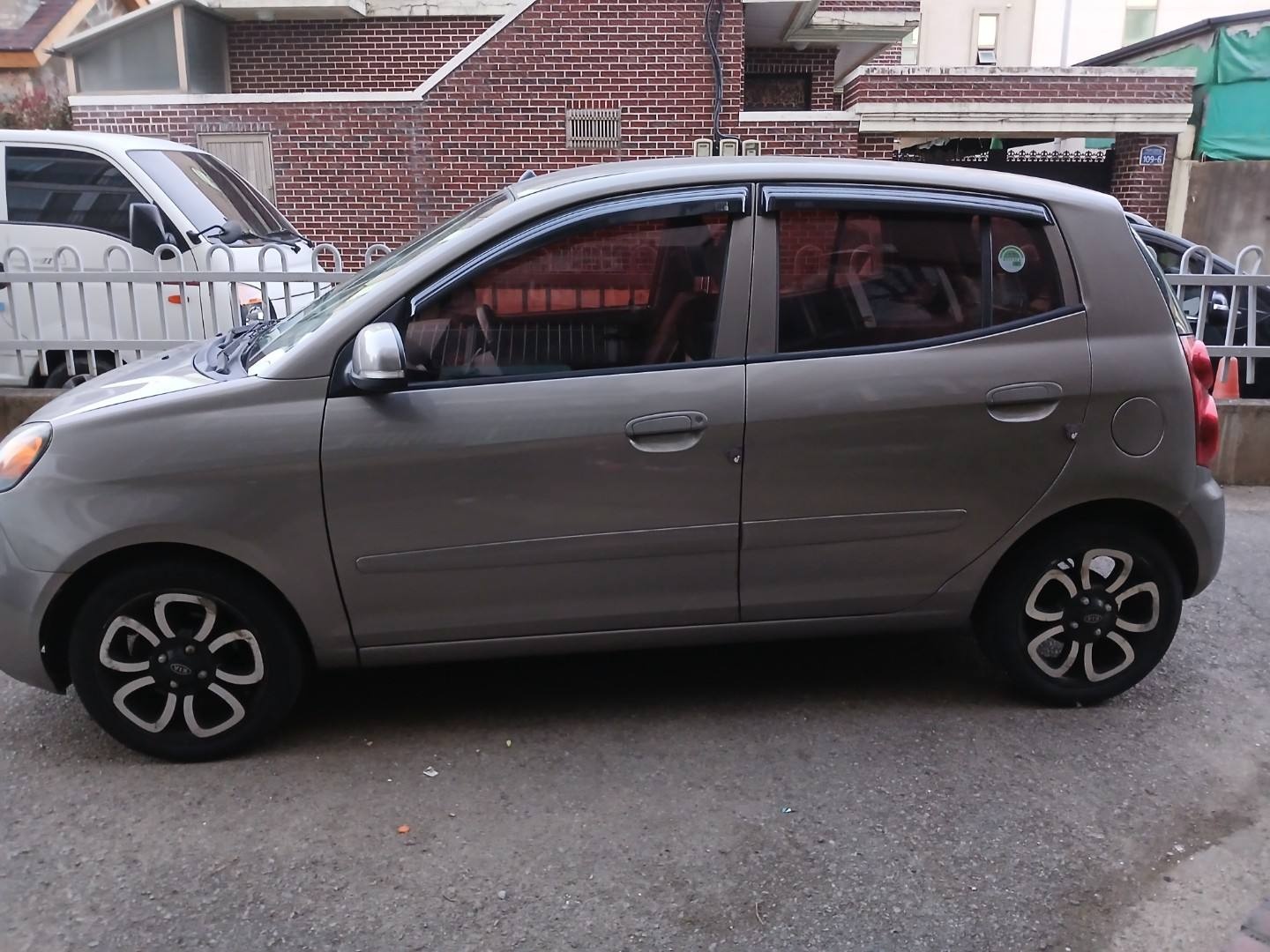 뉴 모닝 SA 5도어 1.0 LX 기본형 블랙프리미엄 매물 썸네일
