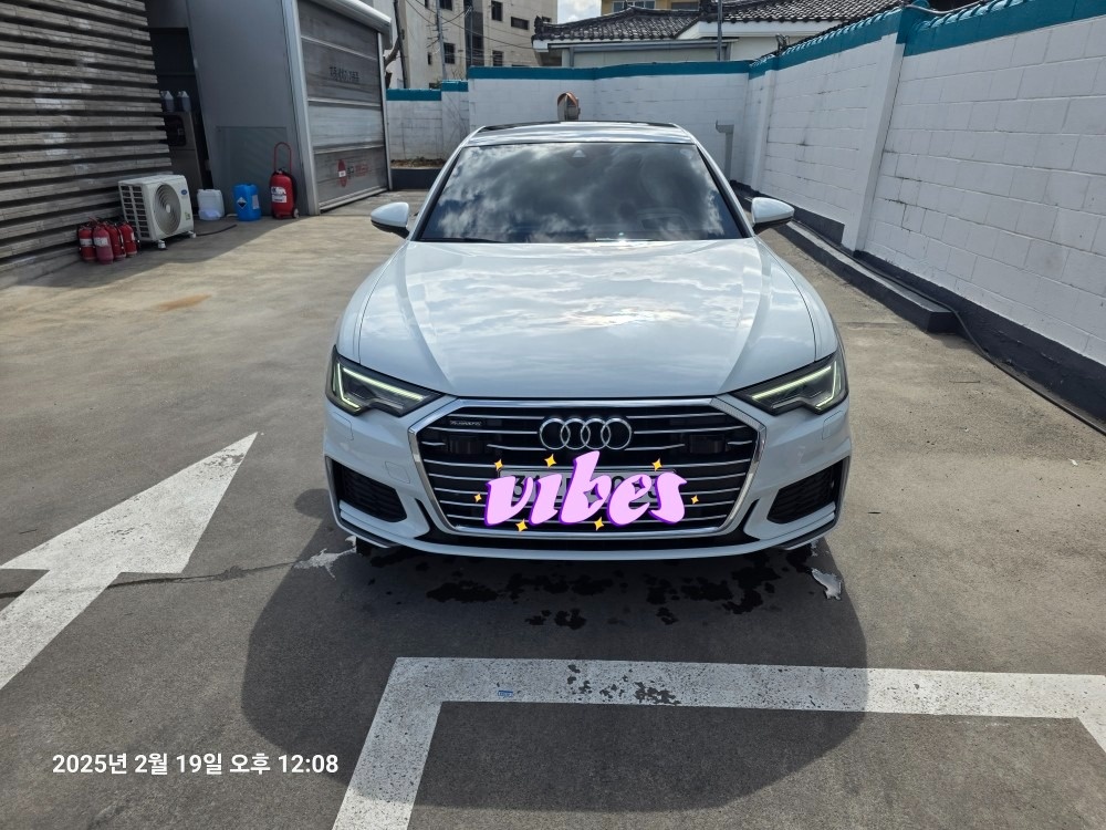 A6 C8/4A 45 TFSI 콰트로 (252마력)프리미엄 매물 썸네일