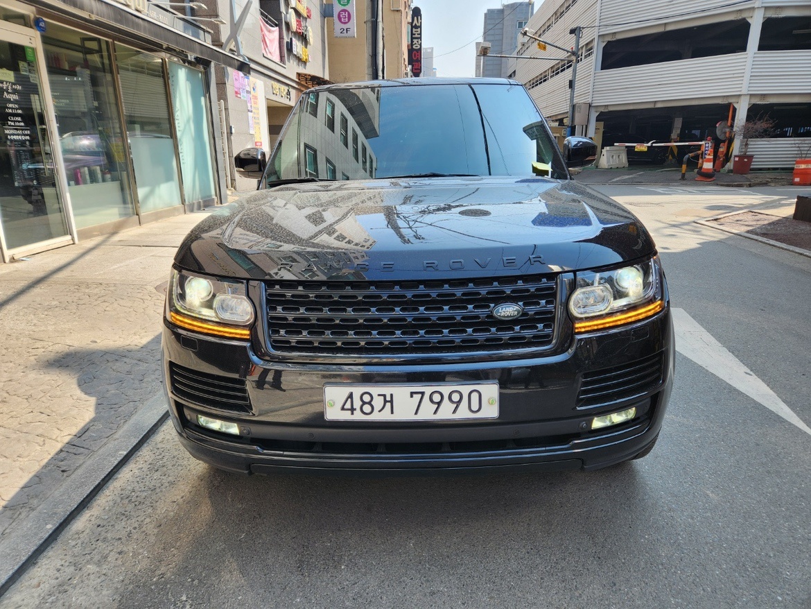 레인지로버 L405 5.0 SC V8 보그 SE (LWB) 매물 썸네일