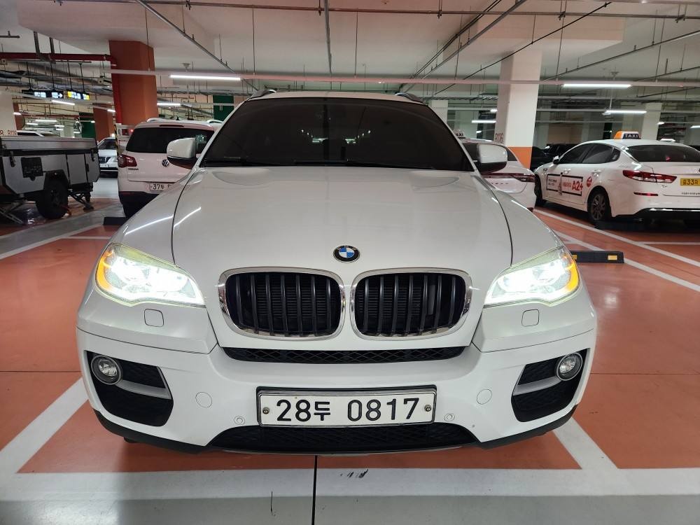 X6 E71 30d xDrive 후기형 (245마력) 매물 썸네일