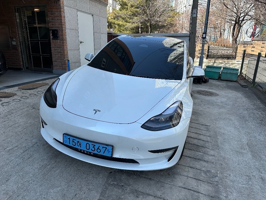 모델 3 BEV(75kWh) AWD 롱 레인지 매물 썸네일