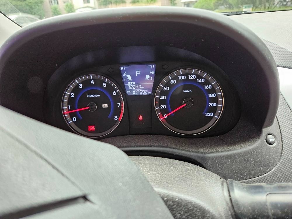 신형 엑센트 RB 4DR 1.4 VVT 프리미어 매물 썸네일