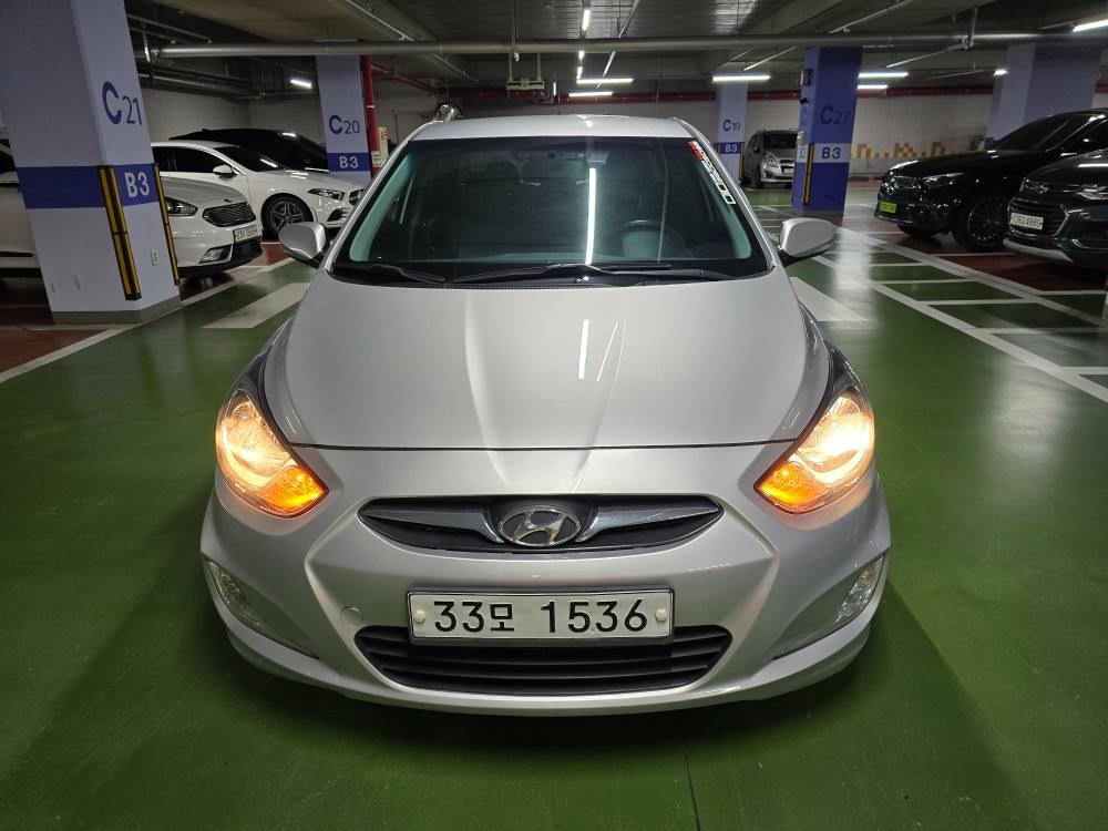 신형 엑센트 RB 4DR 1.4 VVT 프리미어 매물 썸네일