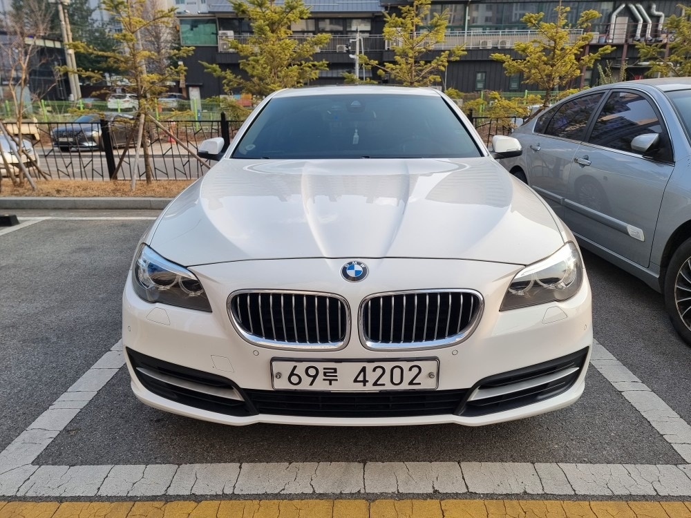 5시리즈 F10 525d xDrive (218마력) 매물 썸네일