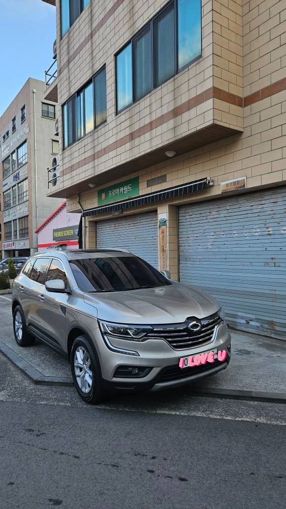 QM6 HZG 5인승(가솔린 2.0) FWD LE 매물 썸네일