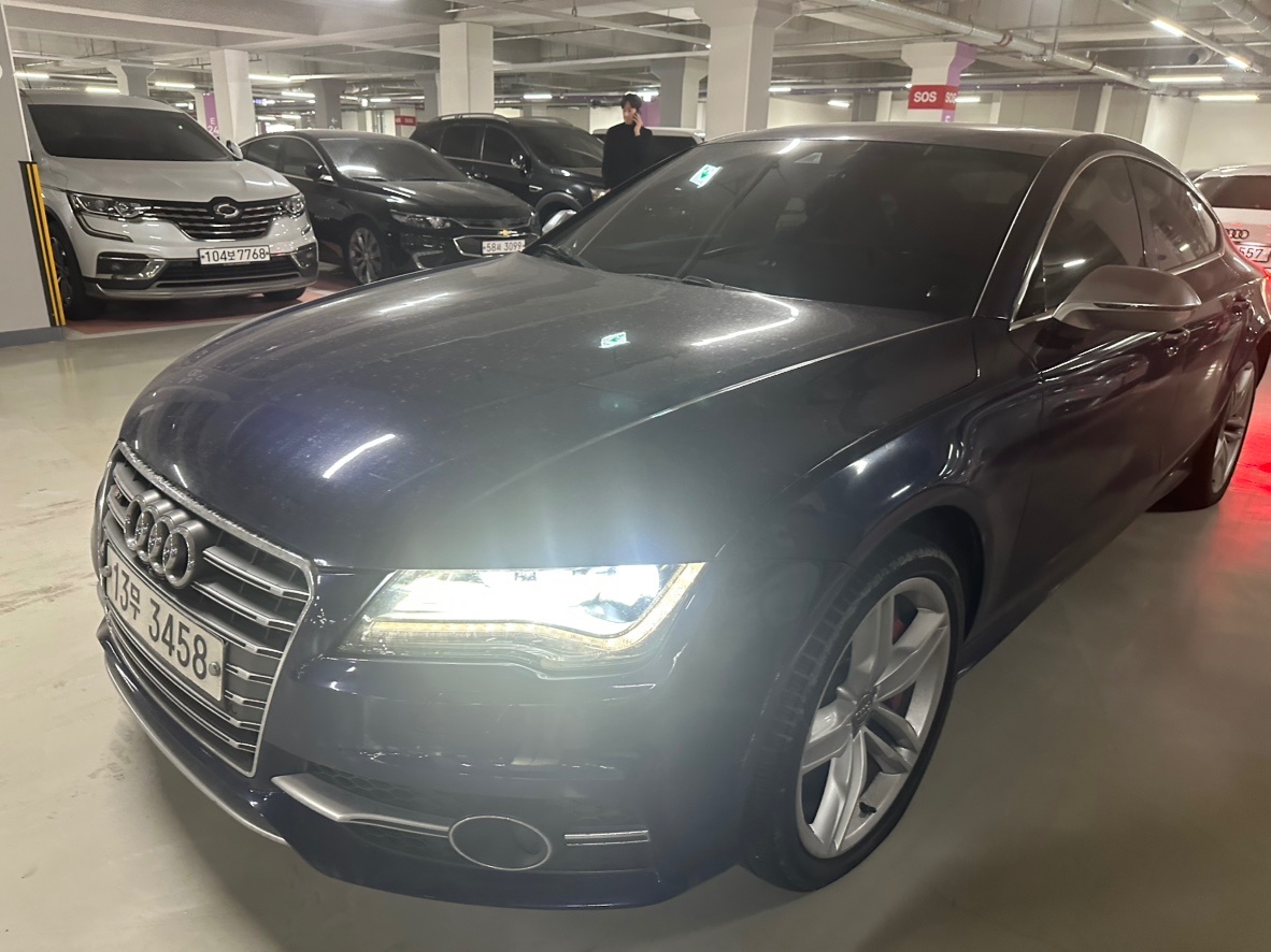 S7 Sportback 4G 4.0 TFSI 콰트로 (420마력) 매물 썸네일