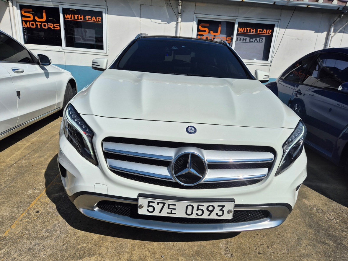 GLA X156 GLA200 d 전기형 (136마력) 매물 썸네일