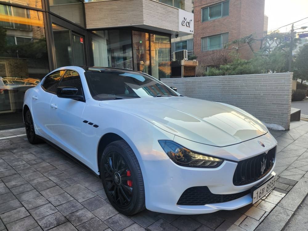 기블리 Ⅲ 3.0 (350마력) 매물 썸네일