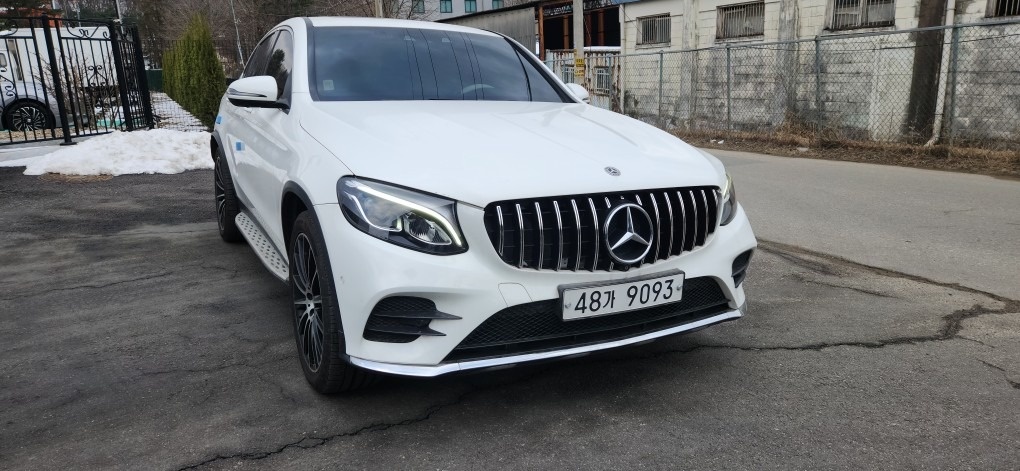 GLC X253 GLC220 d 4Matic Coupe 전기형 (170마력) 매물 썸네일