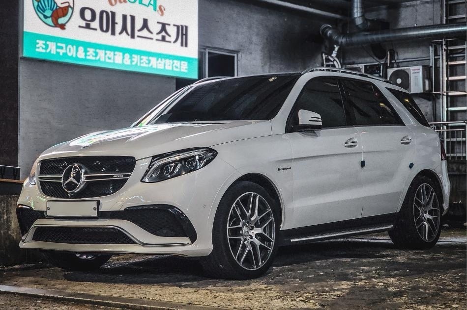 GLE 클래스 W166 GLE63 amg 4Matic (557마력) 매물 썸네일