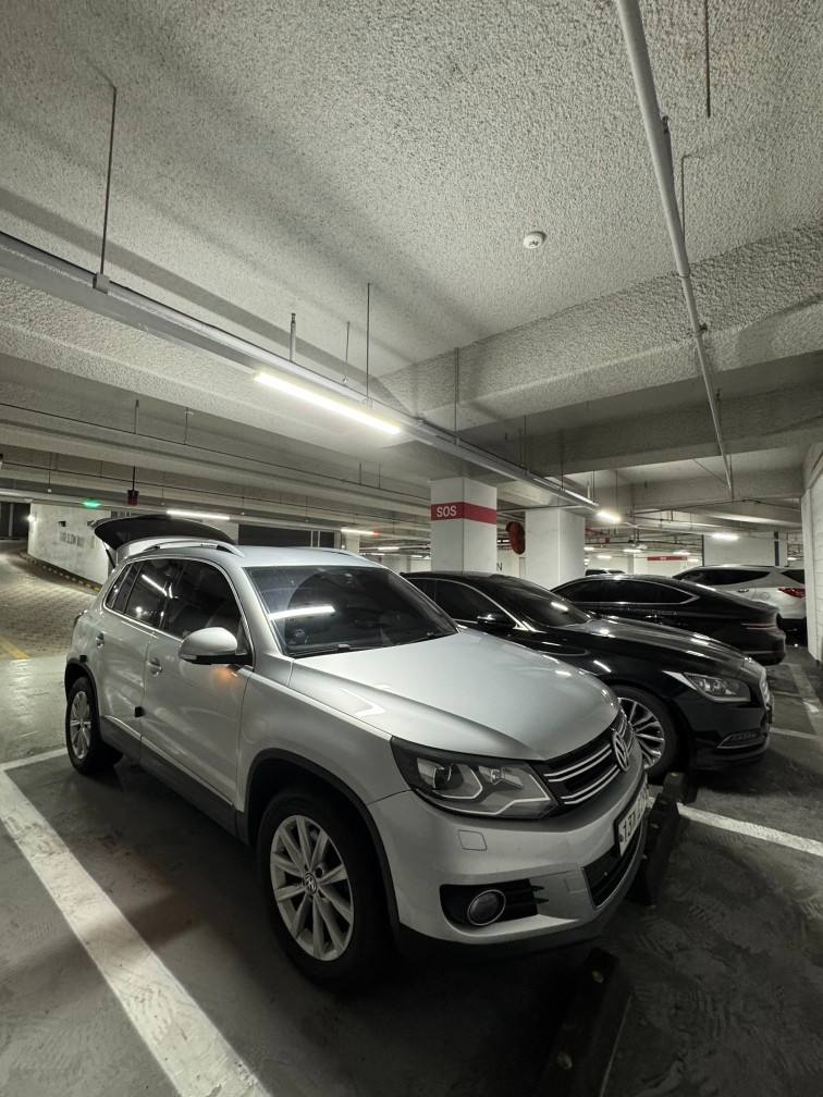 뉴 티구안 5N 2.0 TDI 블루모션 (140마력) 매물 썸네일