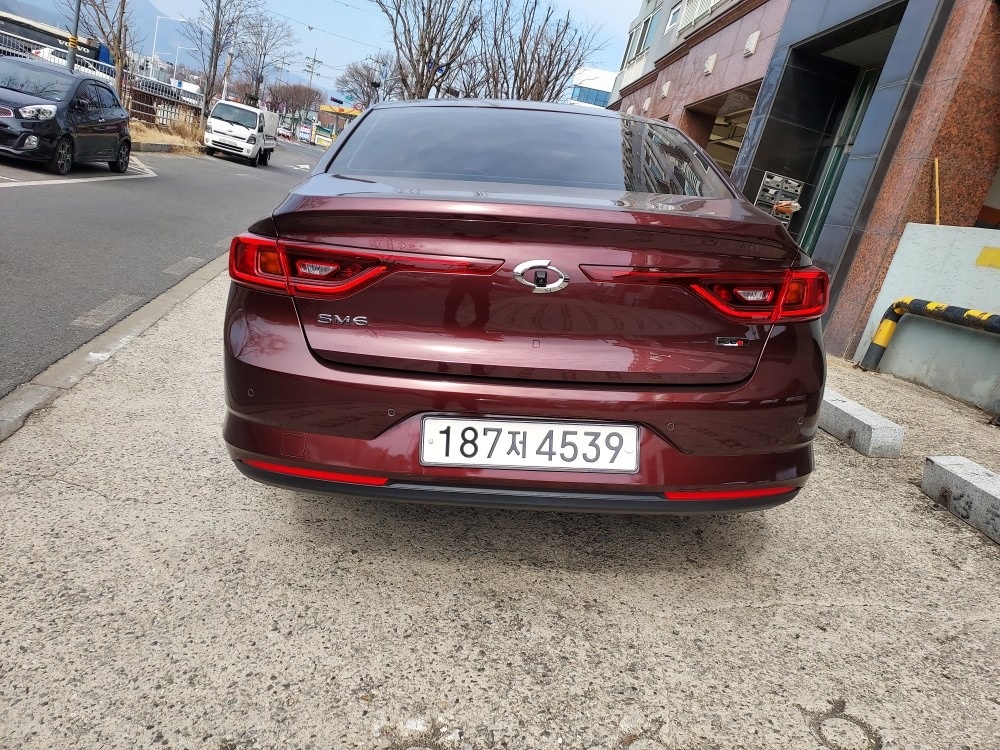 SM6 LFD 2.0 GDe SE 매물 썸네일