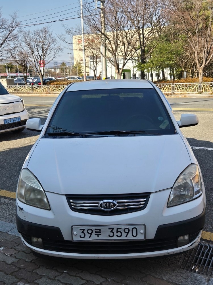 뉴 프라이드 JB 4DR 1.6(CVVT) SLX 매물 썸네일