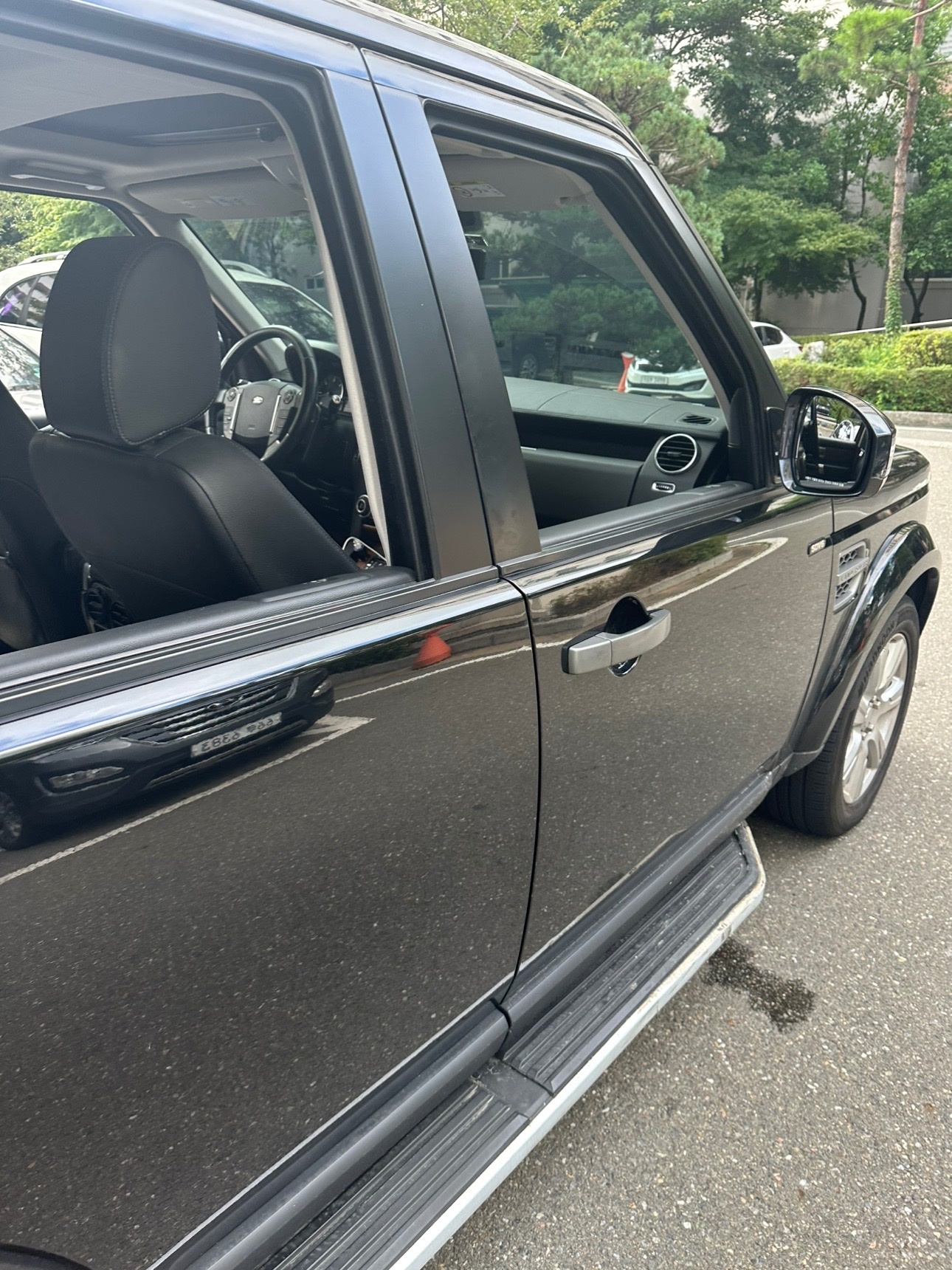 디스커버리 4 L319 3.0 TD V6 매물 썸네일